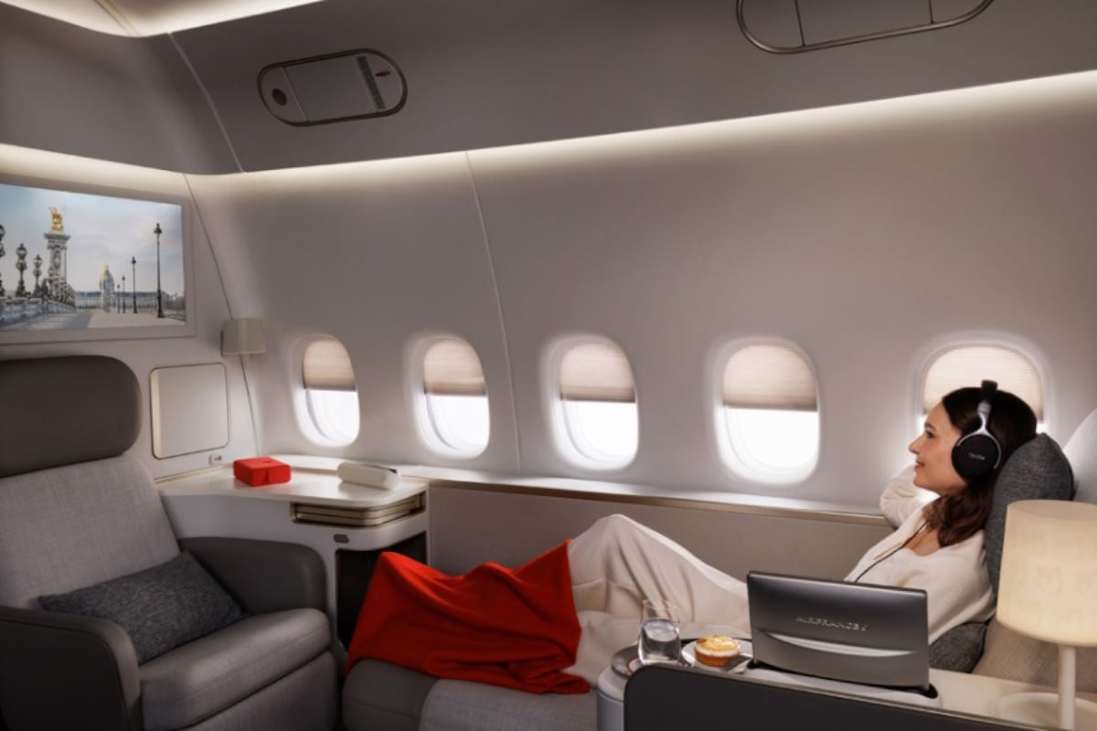 Air France unapređuje gastronomsko iskustvo u Premium kabini i slavi 60 godina zabave tijekom leta
